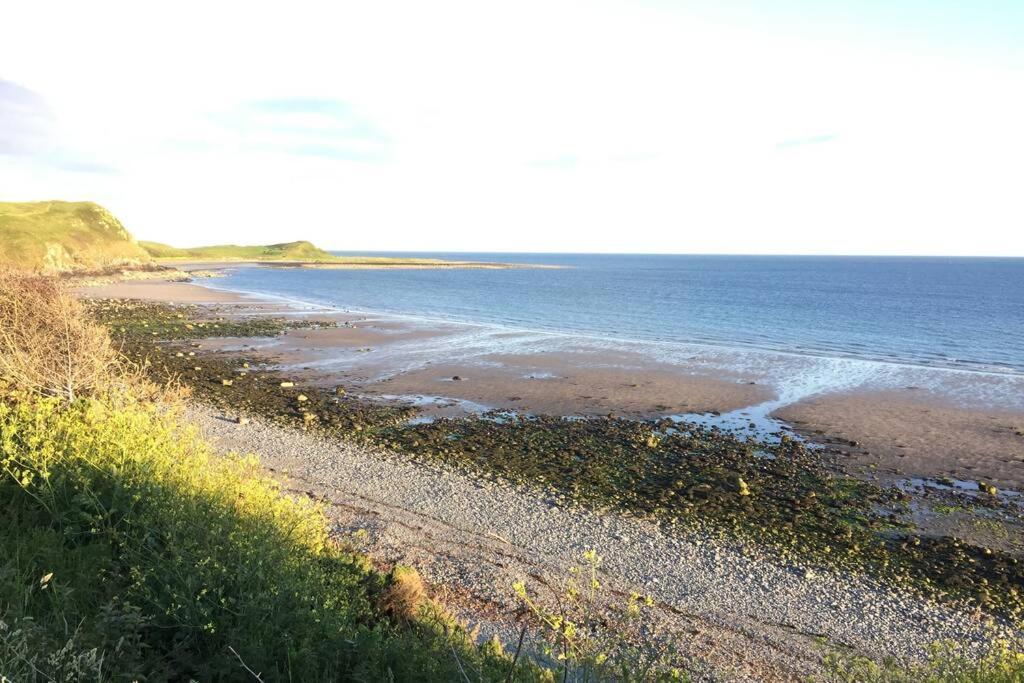 Cosy, Coastal Retreat With A Large Garden Villa Monreith Exteriör bild